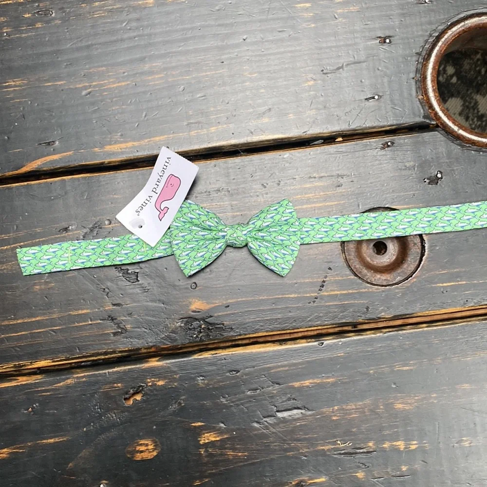Vineyard Vines School of Sharks Bow Tie